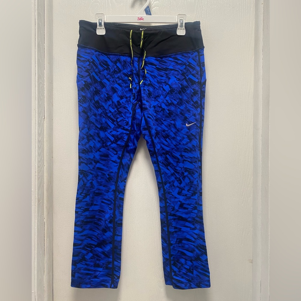 Nike workout capris